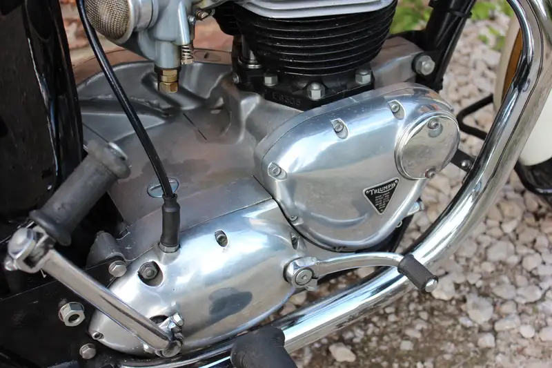 1964 Triumph T120 Bonneville 649cc-Sold