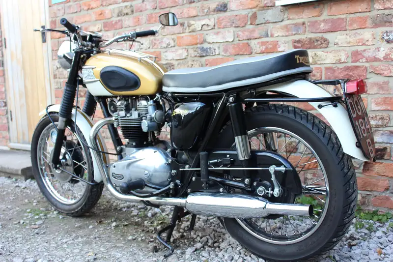 1964 Triumph T120 Bonneville 649cc-Sold