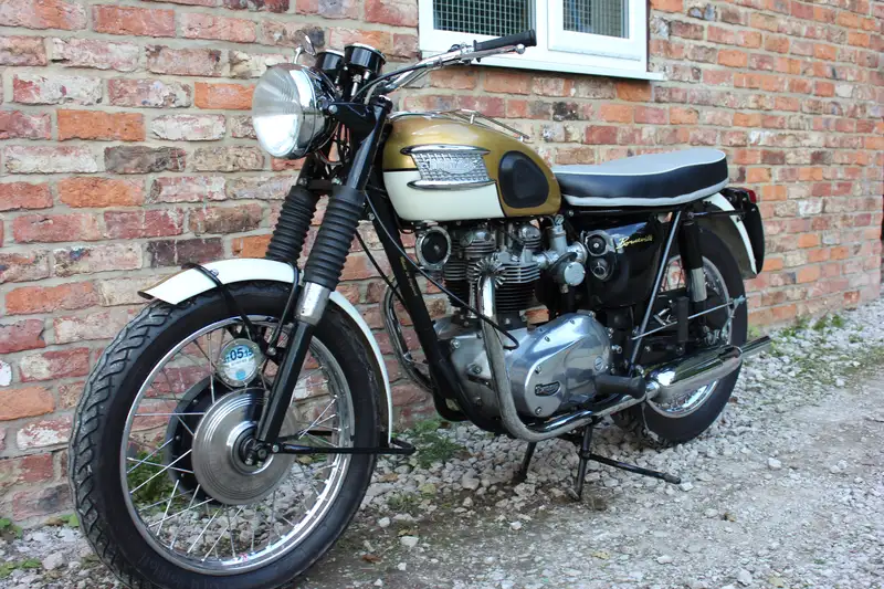 1964 Triumph T120 Bonneville 649cc-Sold