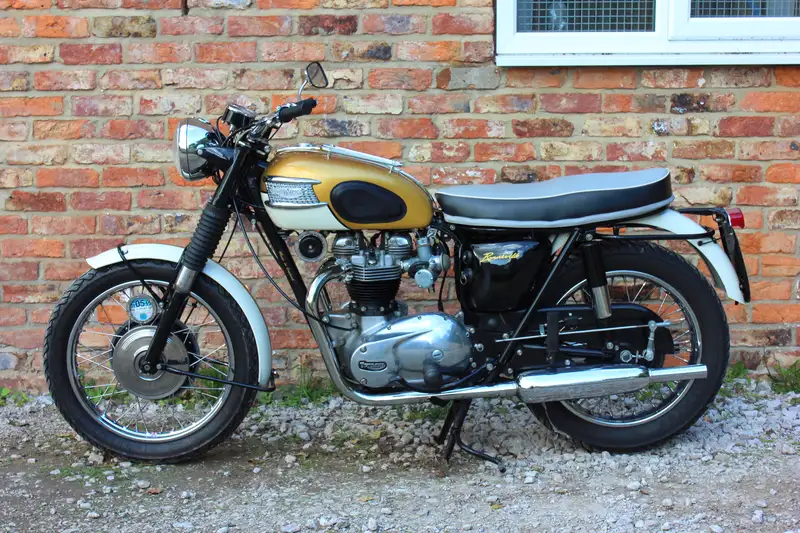 1964 Triumph T120 Bonneville 649cc-Sold