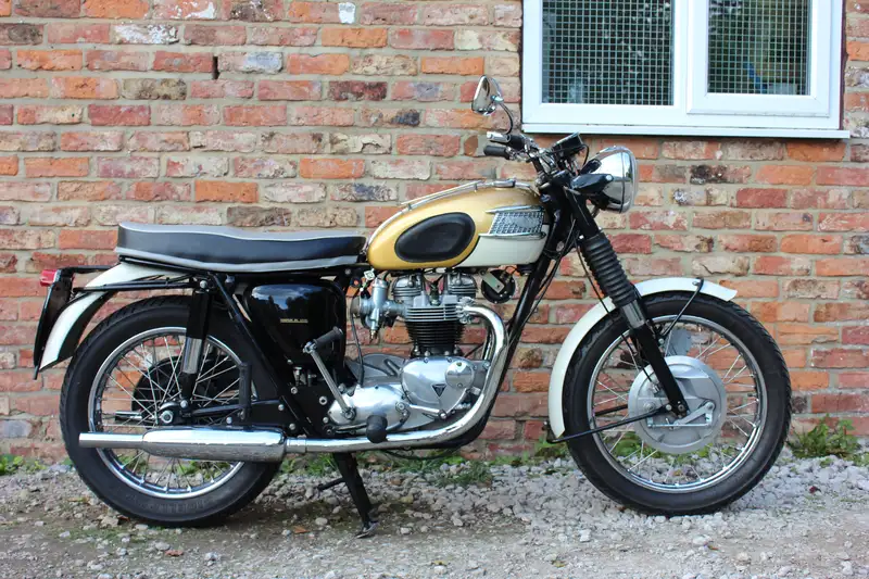 1964 Triumph T120 Bonneville 649cc-Sold