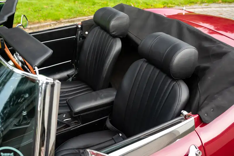 1969 Jaguar E-Type 4.2-Litre Series 2 Roadster-For Sale