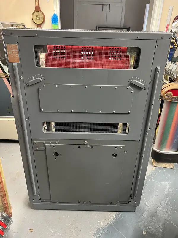Fully-Restored Seeburg Model 100W from c.1953