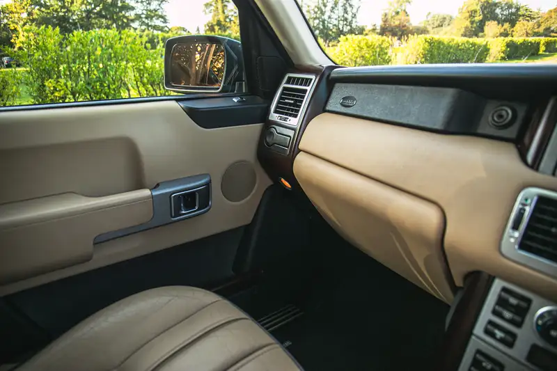 2004 Range Rover - Ex-Her Majesty Queen Elizabeth II-Sold