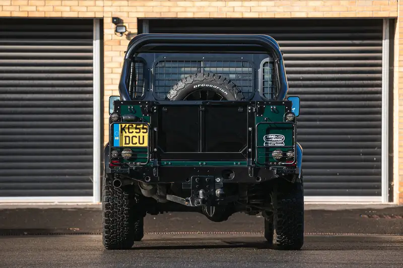 2005 Land Rover 110 TD5 Double Cab XS-Sold