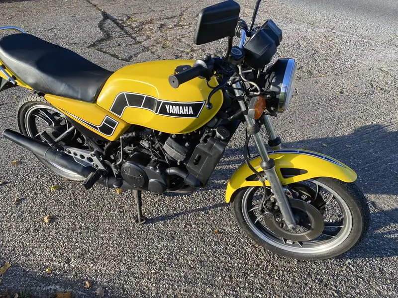 1983 Yamaha RD250LC 247cc-Sold