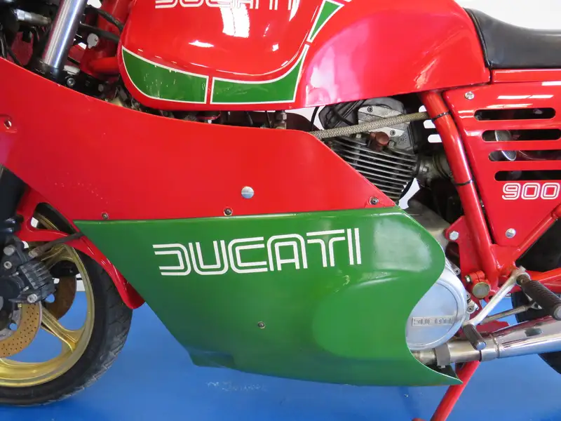 c.1982 Ducati 900 Mike Hailwood Replica 864cc-Sold