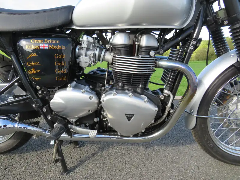 2014 Triumph T100 Bonneville ISDT 50th Anniversary 865cc*-Sold