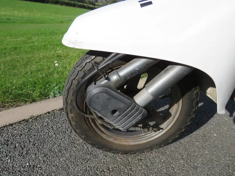 1989 Honda Vision NE50MFF McLaren Scooter 50cc*-Sold