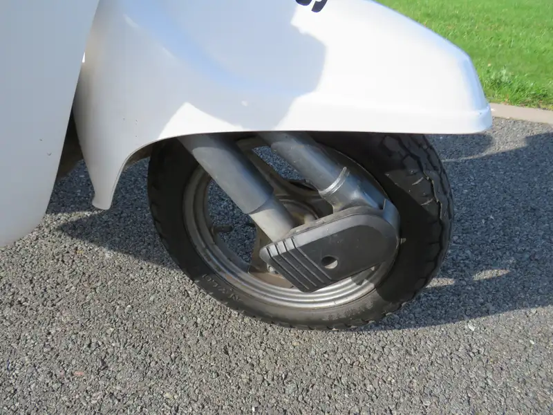 1989 Honda Vision NE50MFF McLaren Scooter 50cc*-Sold