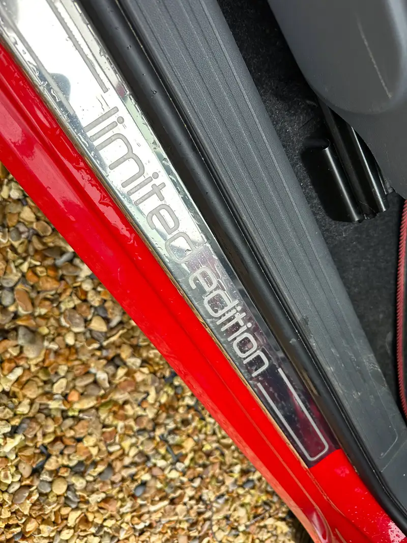 2008 Fiat 500 Ferrari Dealer Edition (196/200)-For Sale