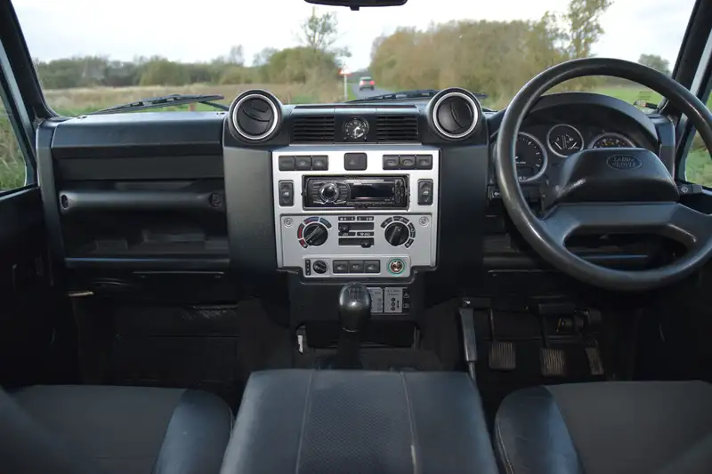 2007 Land Rover Defender 90 XS SW-Sold