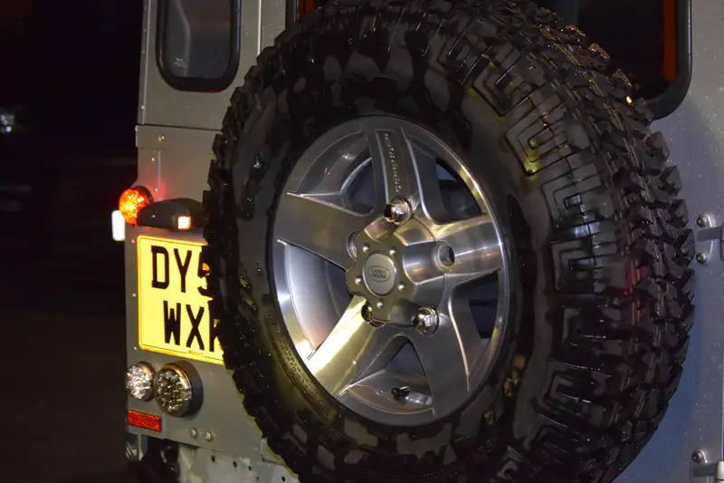 2007 Land Rover Defender 90 XS SW-Sold
