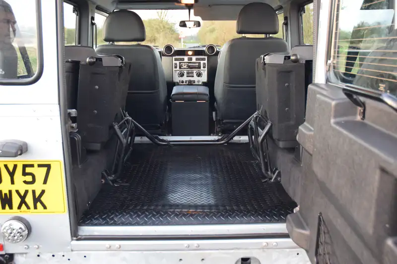 2007 Land Rover Defender 90 XS SW-Sold