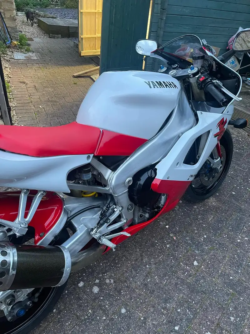 1999 Yamaha YZF-R1 998cc-Sold