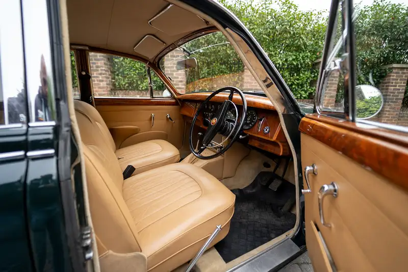 1963 Jaguar Mk2 4.2-Litre Manual Overdrive Saloon-For Sale