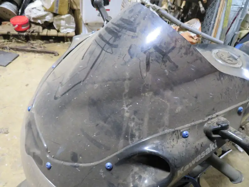 Iconic Auctioneers | 1999 Kawasaki ZXR400 398cc-Sold