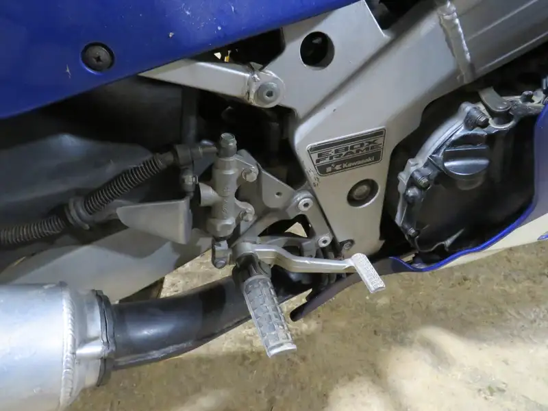 1990 Kawasaki ZXR250 249cc-Sold