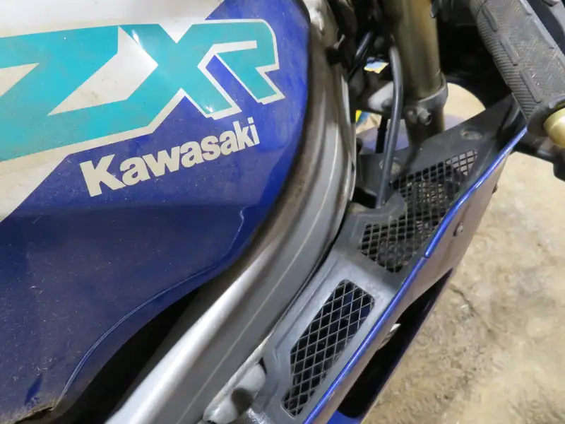 Iconic Auctioneers | 1990 Kawasaki ZXR250 249cc-Sold