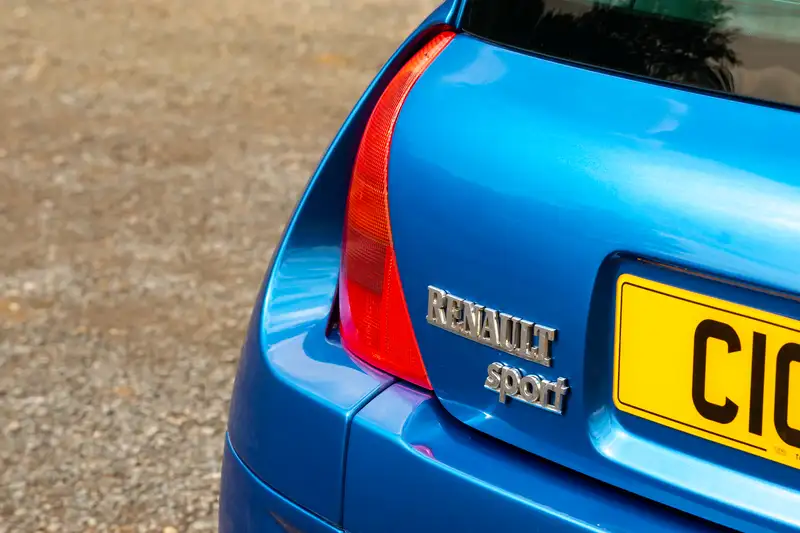 2002 Renault Clio V6 'Engineered by Tassell' -For Sale