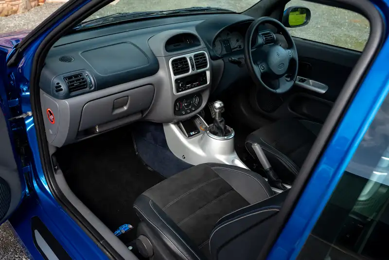 2002 Renault Clio V6 'Engineered by Tassell' -For Sale