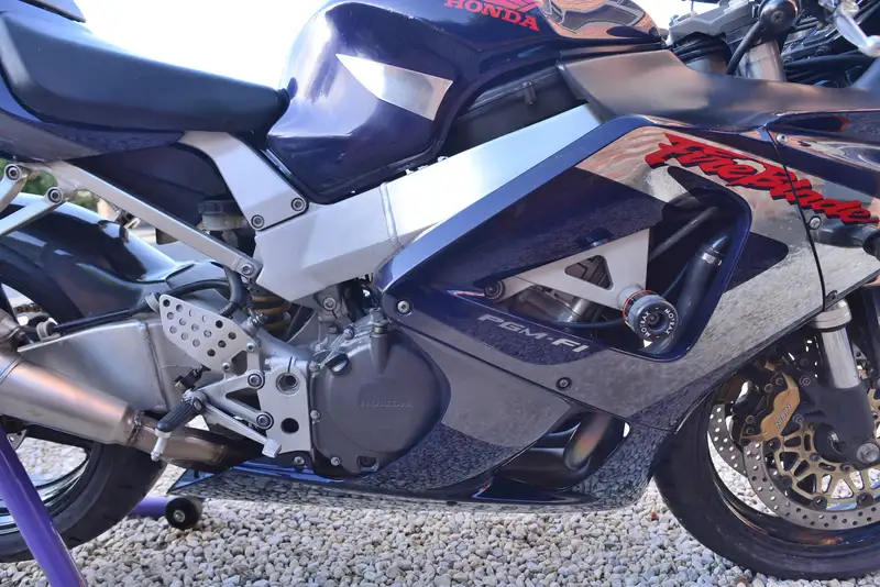 2002 Honda Fireblade CBR 900 RR1 929cc-For Sale