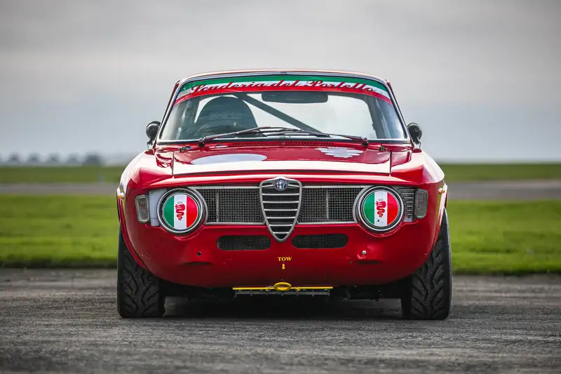 1964 Alfa Romeo Giulia Sprint GT (Tipo 105)-Sold