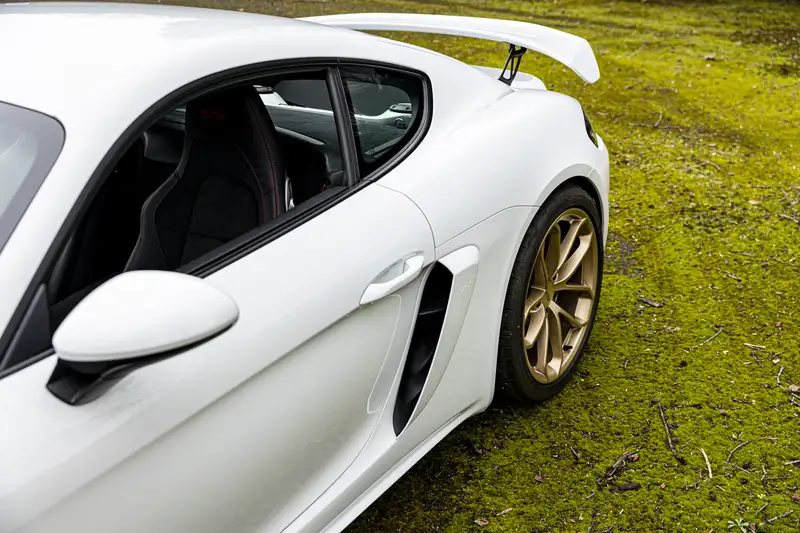 2020 Porsche Cayman GT4 '718' 114 miles-For Sale