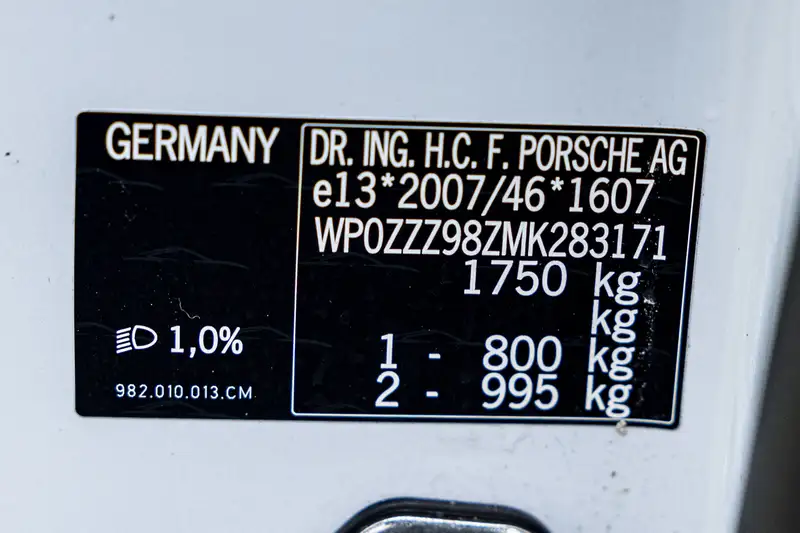 2020 Porsche Cayman GT4 '718' 114 miles-For Sale