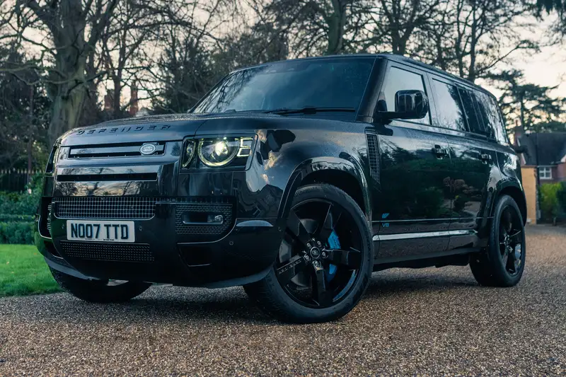 2021 Land Rover Defender 110 5.0 V8 Bond Edition - 1 of 10 -For Sale