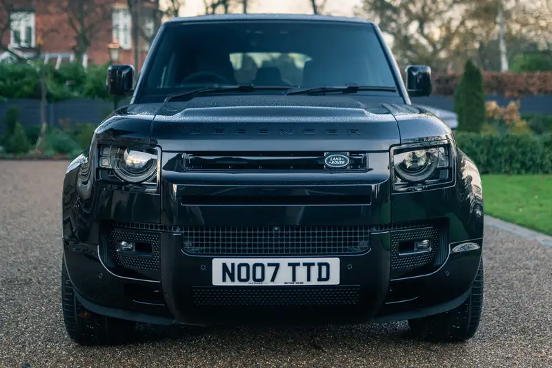 2021 Land Rover Defender 110 5.0 V8 Bond Edition - 1 of 10 -For Sale