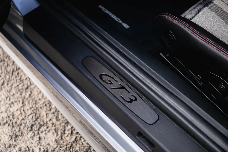 2018 Porsche 911 (991.2) GT3 Touring - Manual-Sold