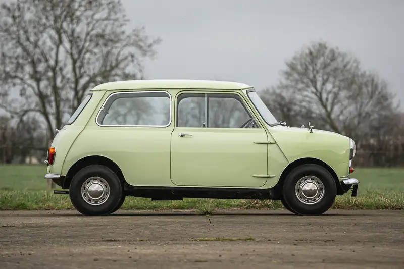 Iconic Auctioneers | 1963 Morris Mini Mk1-Sold
