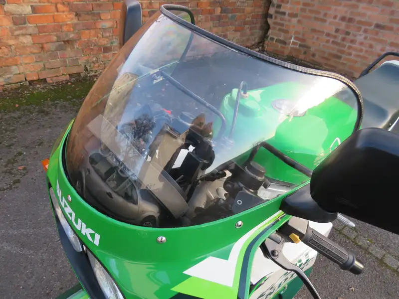 Iconic Auctioneers | 1986 Suzuki GSX R750G 'Skoal Bandit' 748cc-Sold