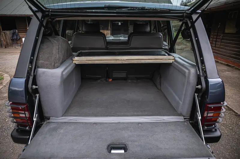 1989 Range Rover Overfinch 570i S-Sold