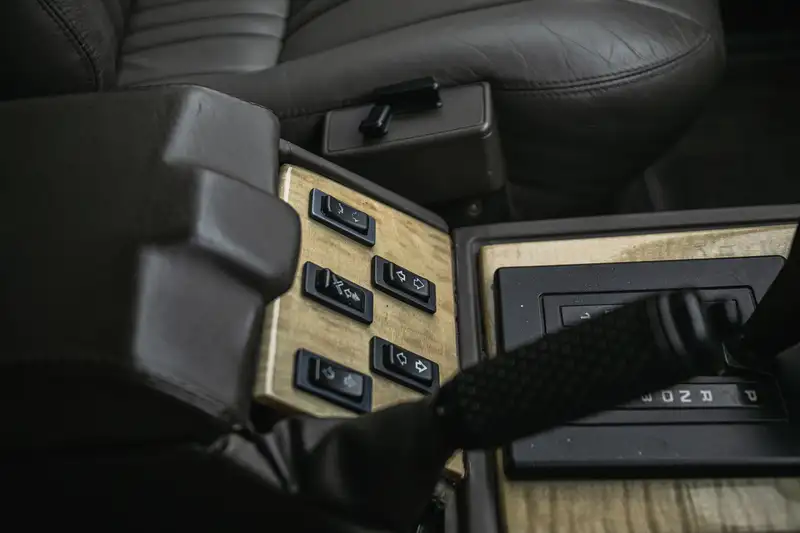 1989 Range Rover Overfinch 570i S-Sold