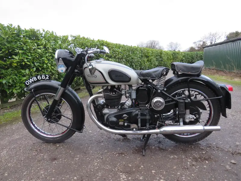1952 Norton Model Dominator 497cc-Sold