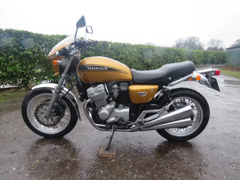 1998 Honda CB400 399cc-Sold