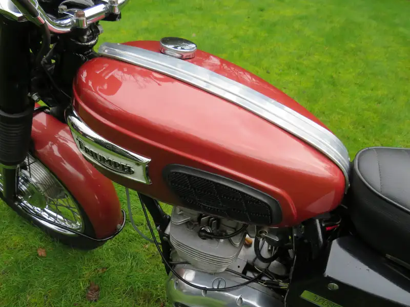 Iconic Auctioneers | 1969 Triumph TR25W Trophy 247cc-For Sale