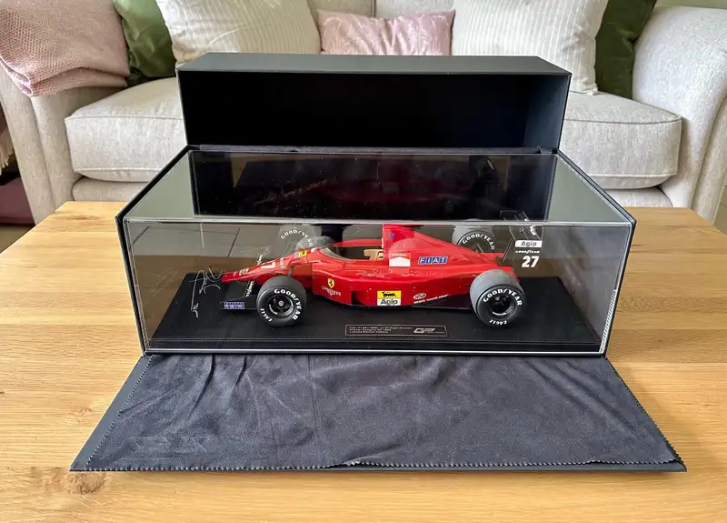 Stunning, GP Replicas Nigel Mansell-signed Ferrari F189 1/12-Sold
