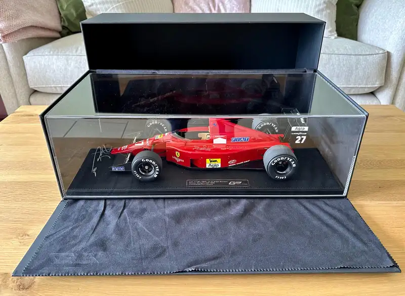 Stunning, GP Replicas Nigel Mansell-signed Ferrari F189 1/12-Sold