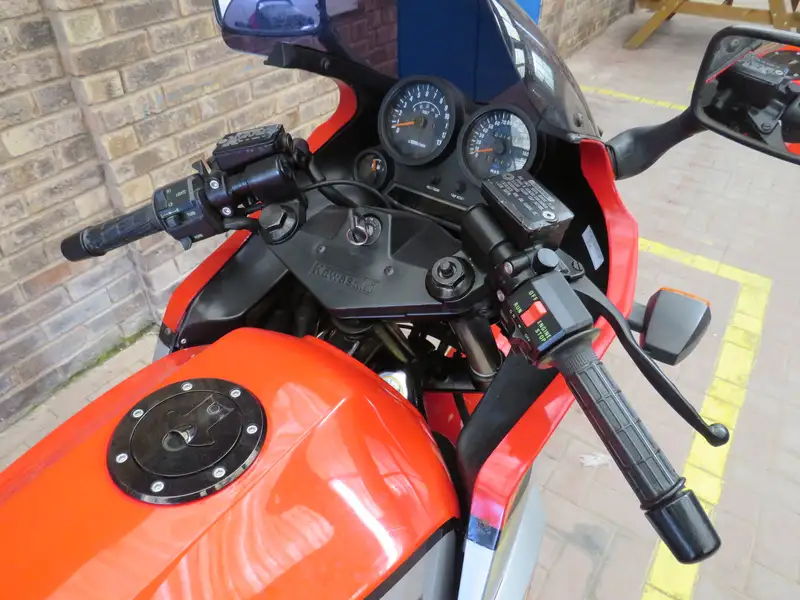 1986 Kawasaki GPZ900R 908cc-Sold