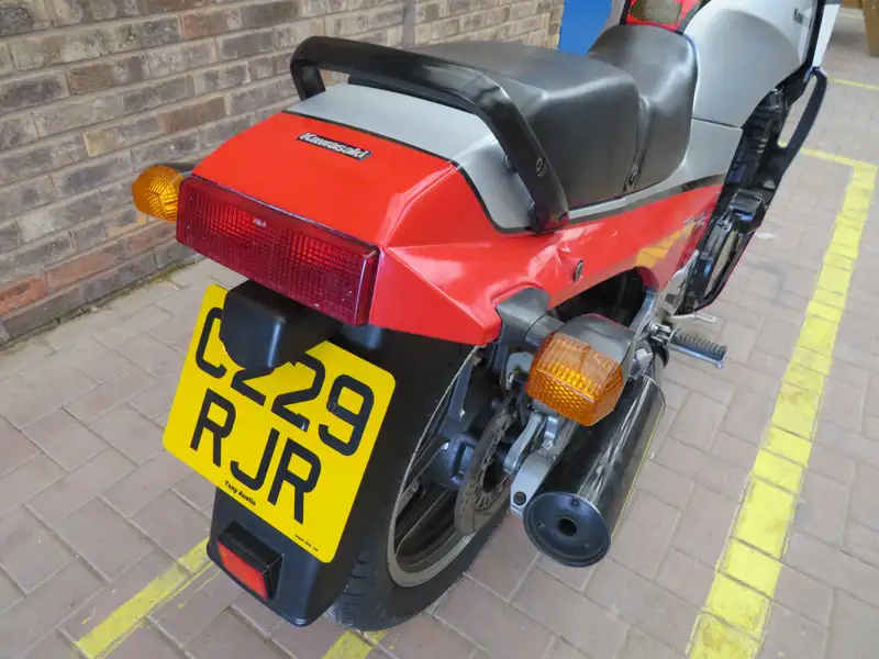 1986 Kawasaki GPZ900R 908cc-Sold