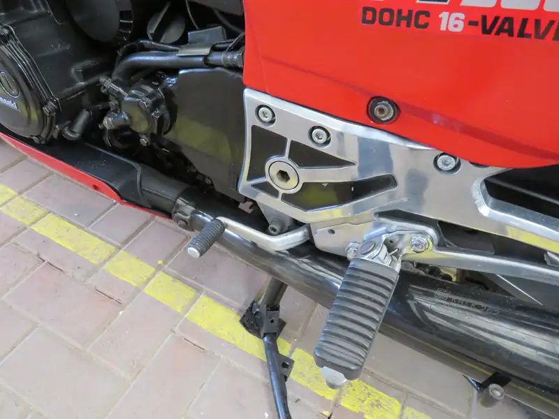1986 Kawasaki GPZ900R 908cc-Sold