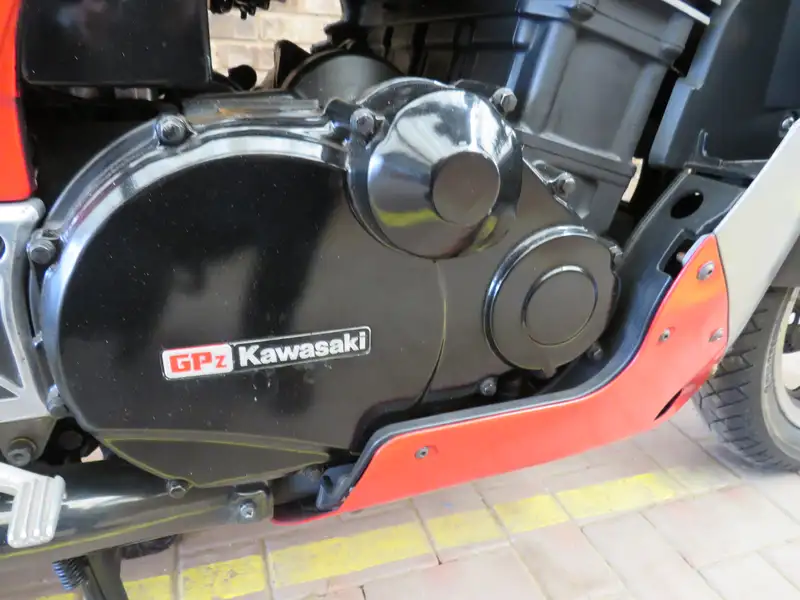 1986 Kawasaki GPZ900R 908cc-Sold