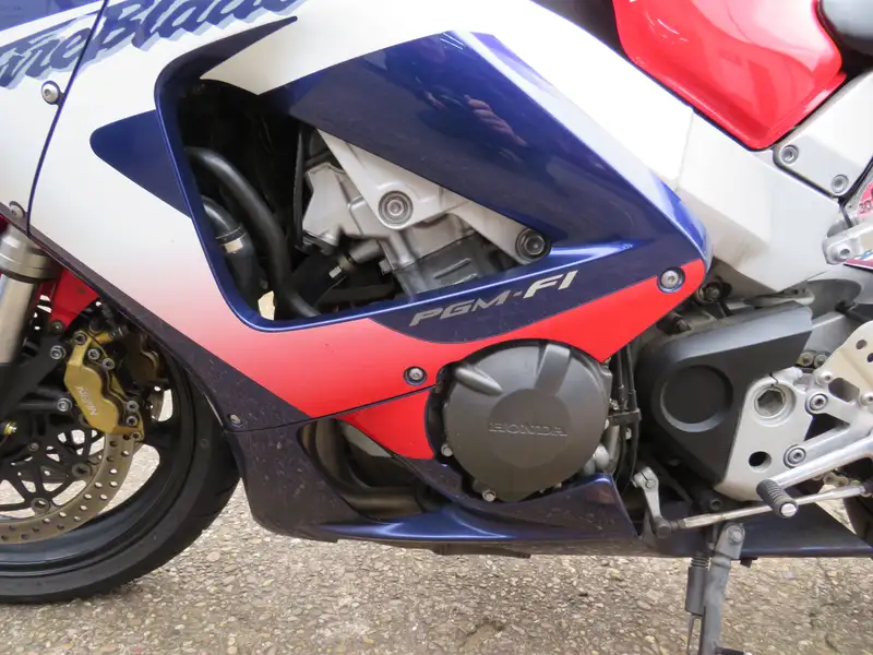 2000 Honda CB900RR Fireblade 929cc-Sold