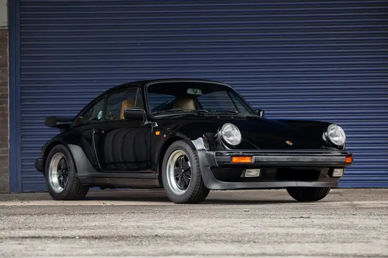 Iconic Auctioneers | 1987 Porsche 911 Carrera 3.2 SuperSport Coupé