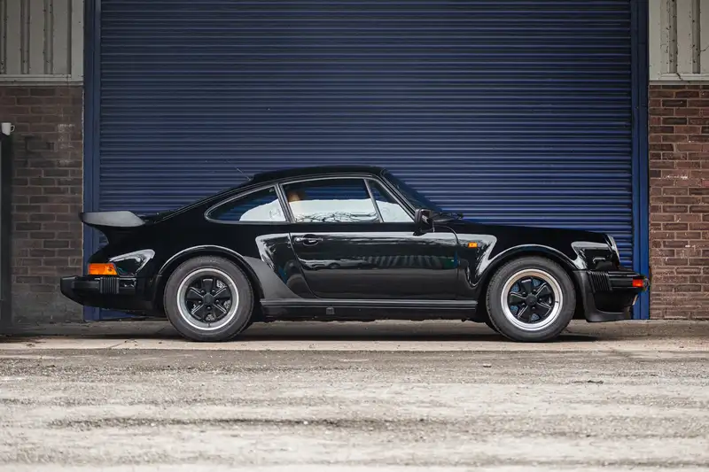 1987 Porsche 911 Carrera 3.2 SuperSport Coupé-Sold