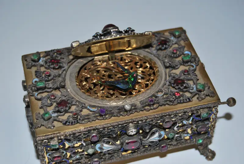 Automaton Ornate Singing Bird Box by Karl Griesbaum