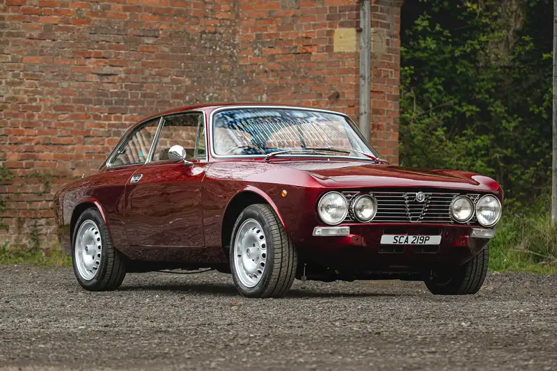 1975 Alfa Romeo GTV 2000 (105.22) -Sold